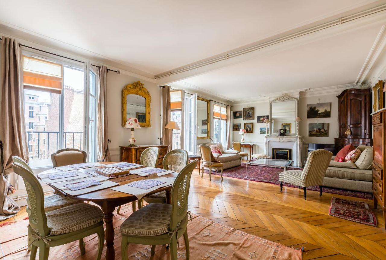 Veeve - Charming Mirabeau Apartment Paris Bagian luar foto